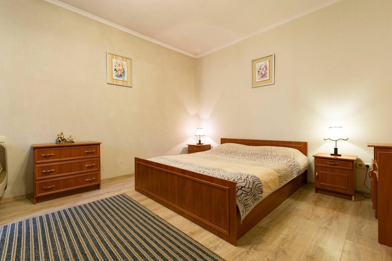 Nadezhda Apartment On Nauryzbay Batyra 37/1 Almaty Exteriér fotografie