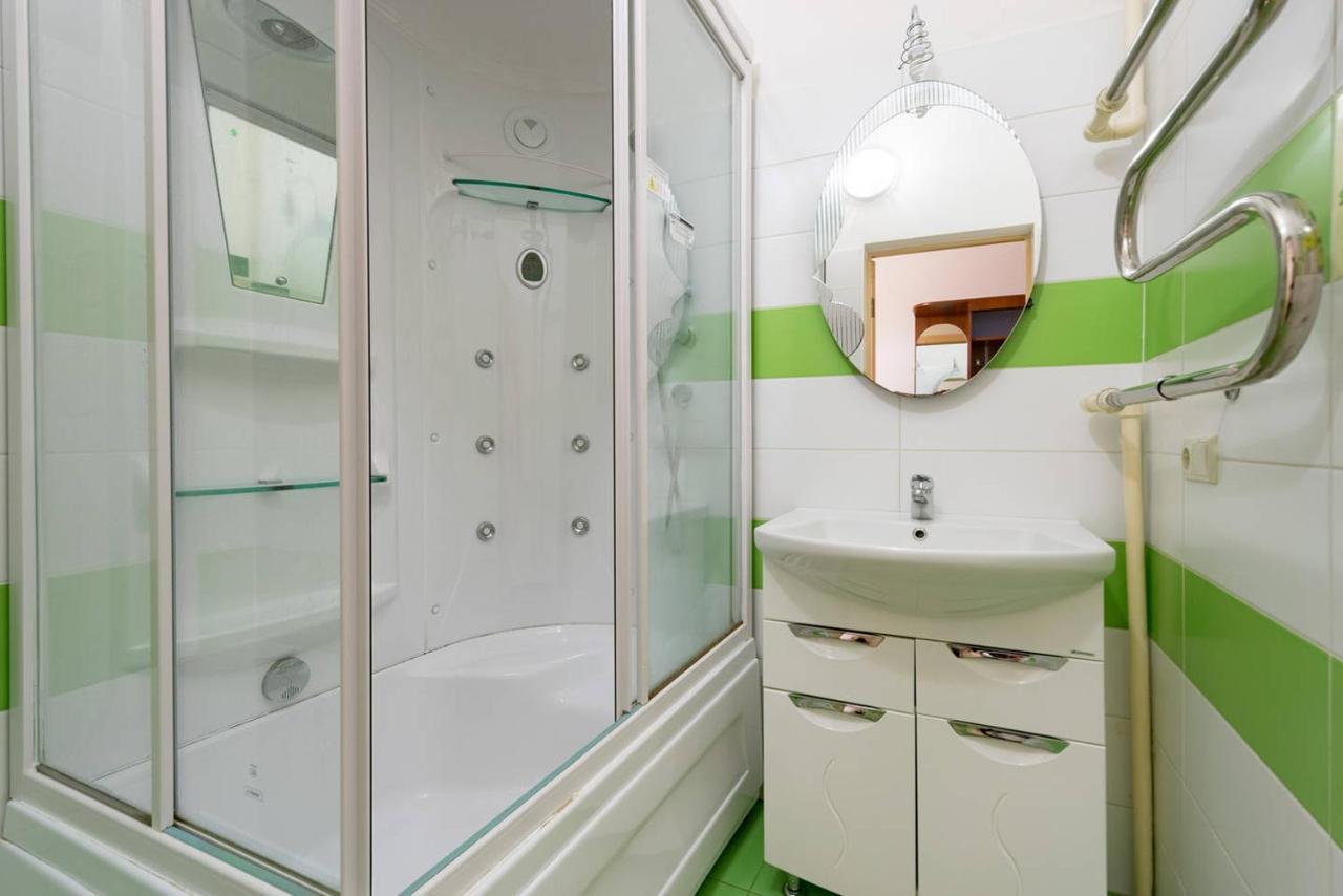 Nadezhda Apartment On Nauryzbay Batyra 37/1 Almaty Exteriér fotografie